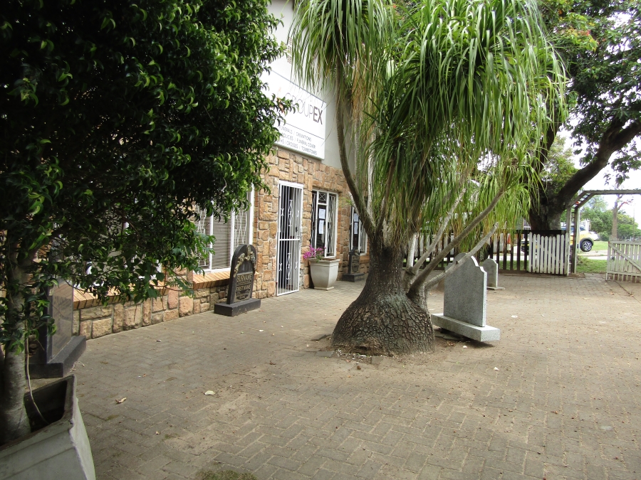 Commercial Property for Sale in Humansdorp Eastern Cape
